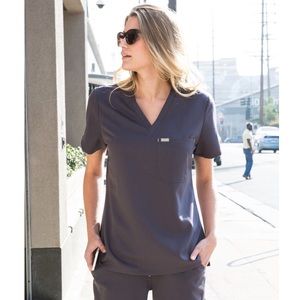 Brand new figs scrub set